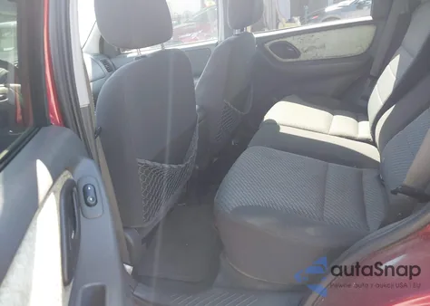 2004 Ford Escape Xlt from USA, damaged, VIN 1FMYU03194KA16778